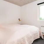 4 Star Holiday Home In Ebeltoft Nyaraló *