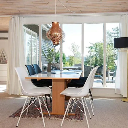 6 Person In Ebeltoft